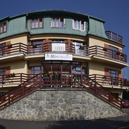 Miramonti Penzion Vysoké Tatry エクステリア 写真